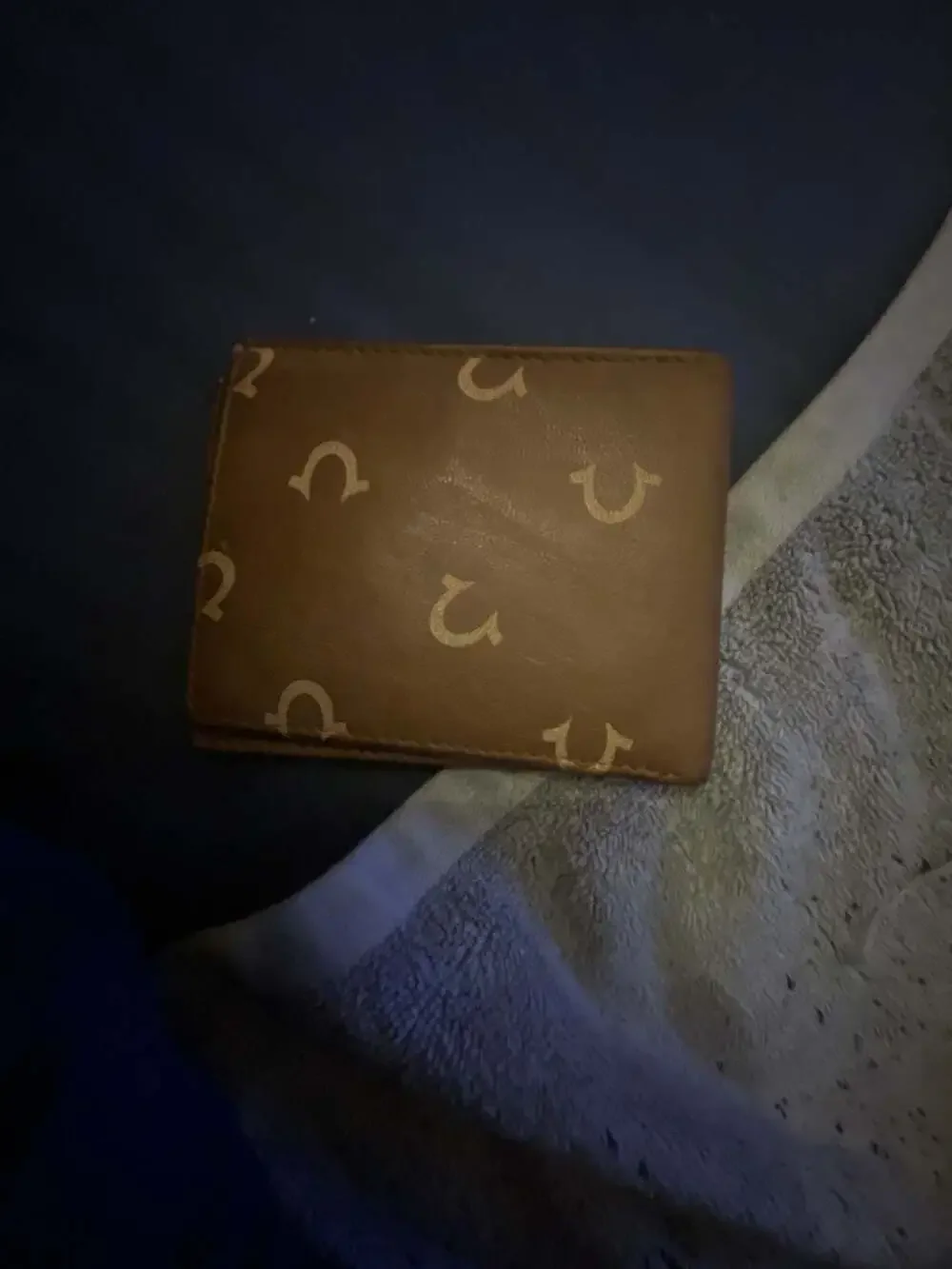 True Religion Men's Brown Horseshoe Logo Leather Bifold RFID Wallet